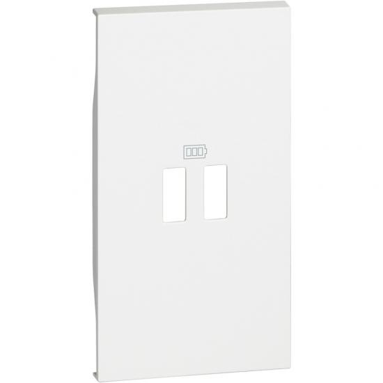 KW12C - LIVING NOW. Лицевая панель для зарядных устройств USB 2 модуля.Цвет Белый.