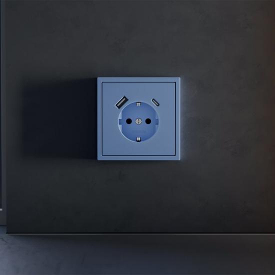 Накладка для розетки с заземлением и защитными шторками, с USB A+C, S70 (деним)