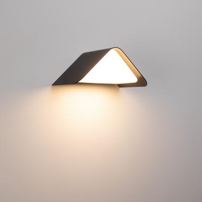 LGD-Wall-Delta-1B-12W Warm White